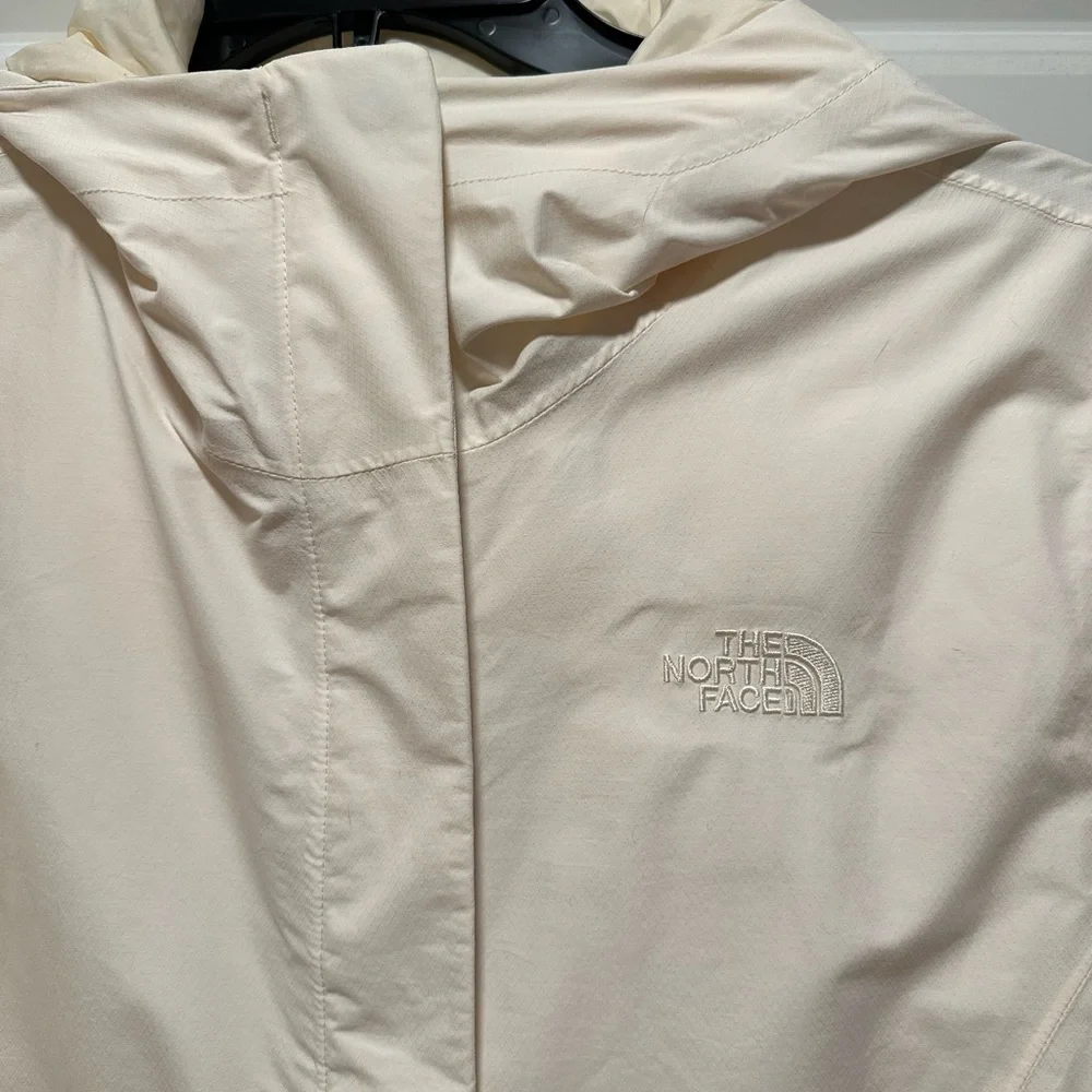 Northface Hyvent hooded jacket - Picture 7 of 7
